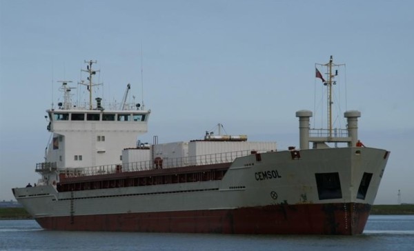 Pesée au chargement de 4 000 tonnes d’un cimentier au Havre.